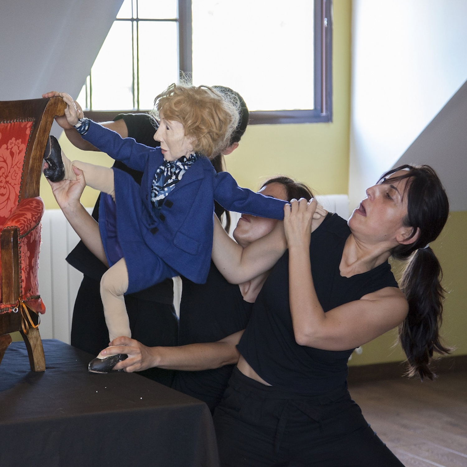 'Puppet theater and objects' workshop